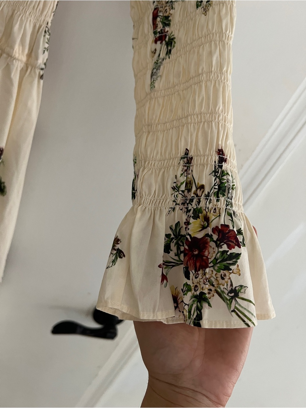 Doen Kaira Dress XS Flawless Cream Floral Smocked Midi Dress - Picture 9 of 14